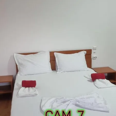 Andreea Si Eliza * קוסטינסטי